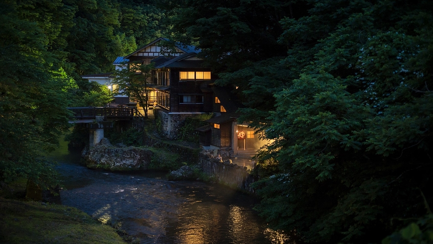 高明橋より大沢温泉　夜景