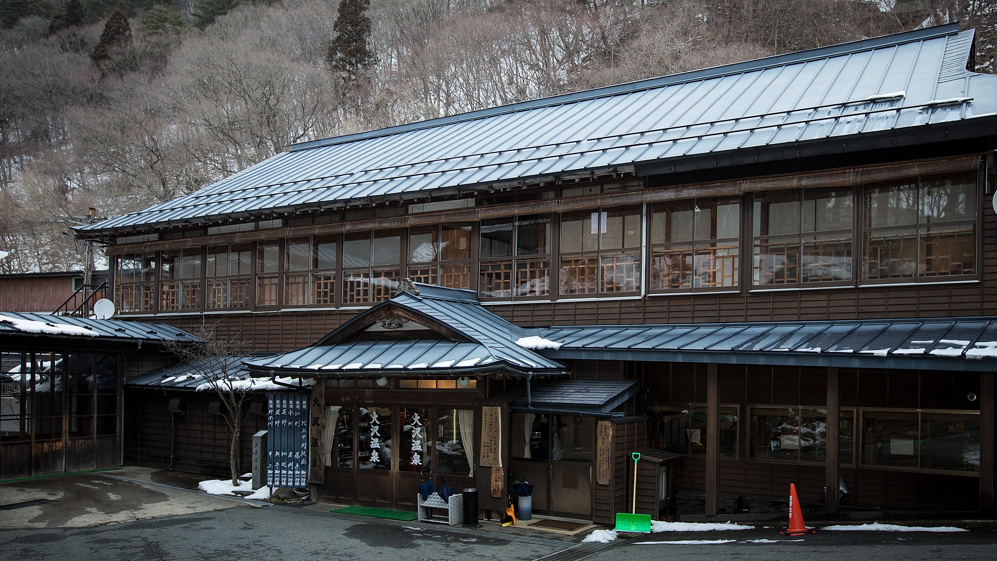 冬の外観