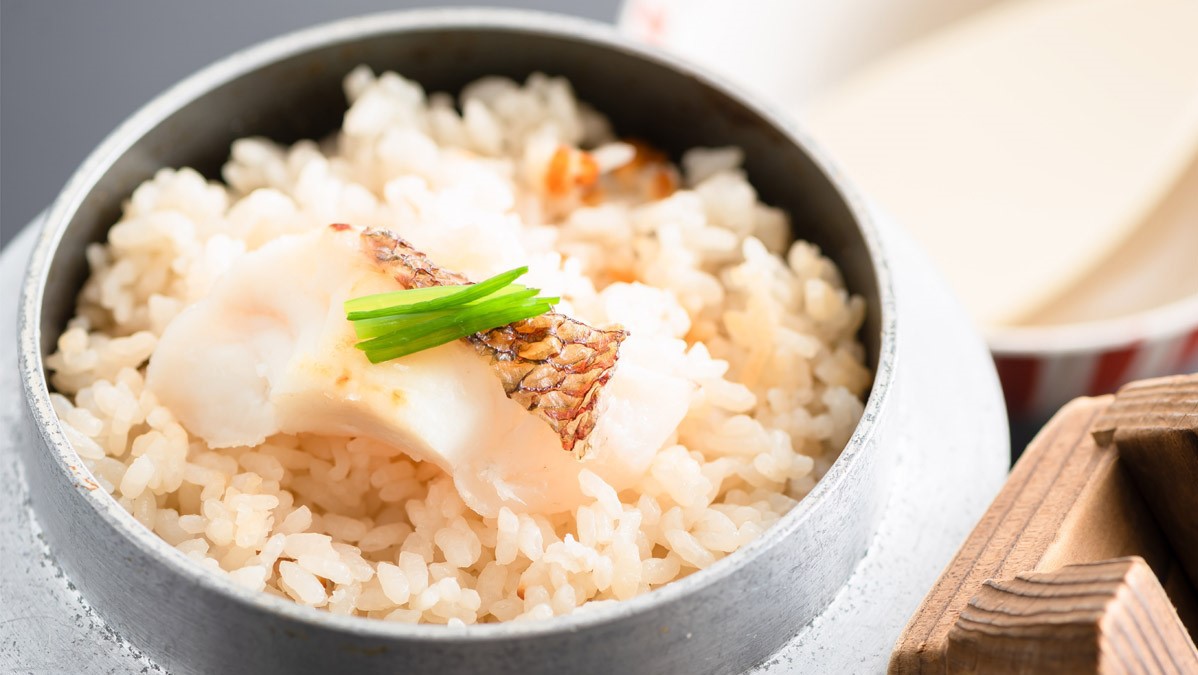 愛媛県の郷土料理　鯛釜飯