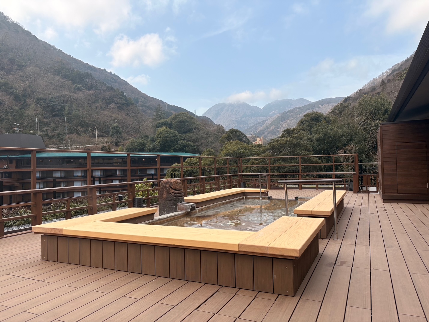 ホテルおかだ足湯