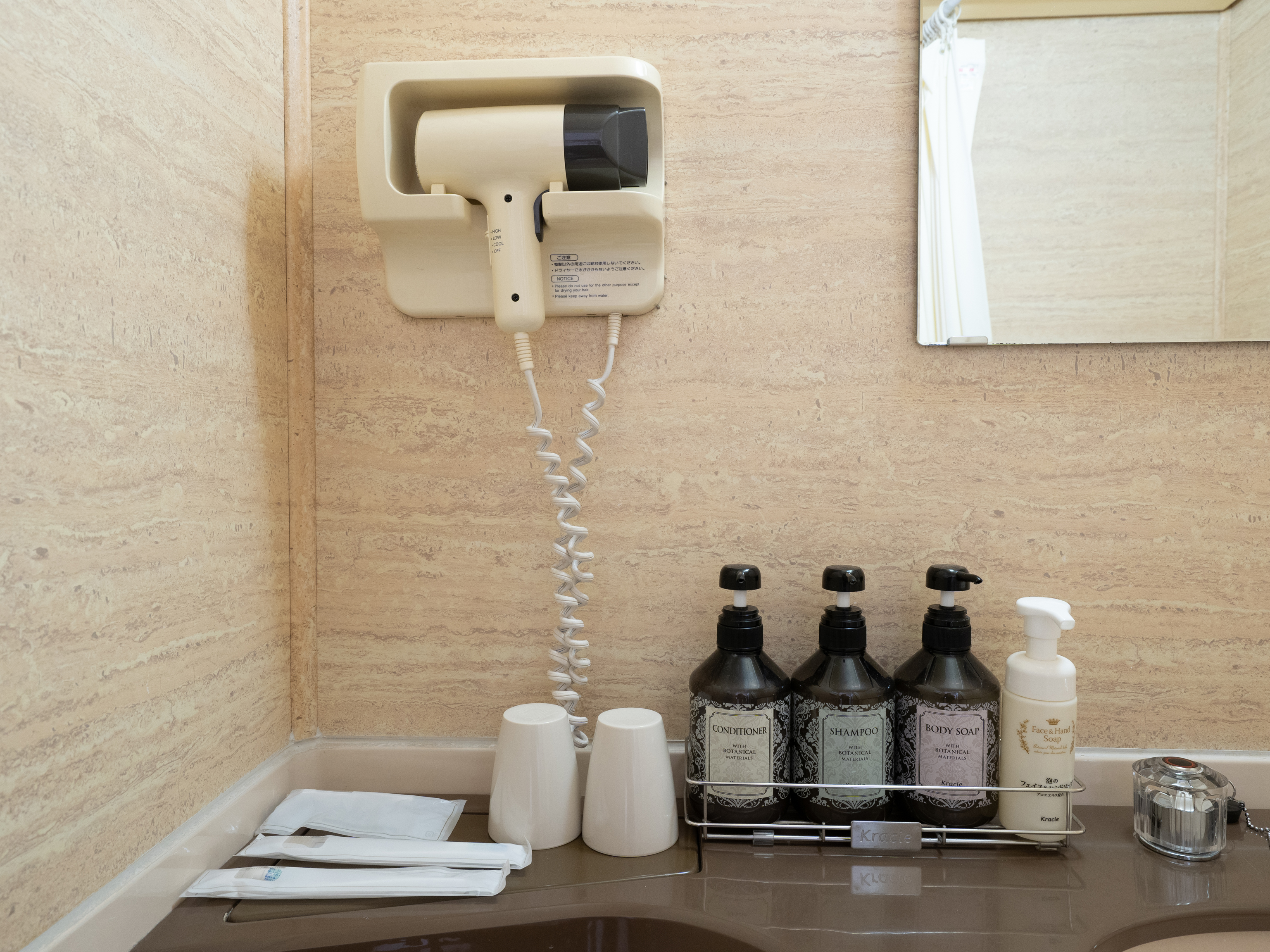 セミダブルルーム　アメニティ