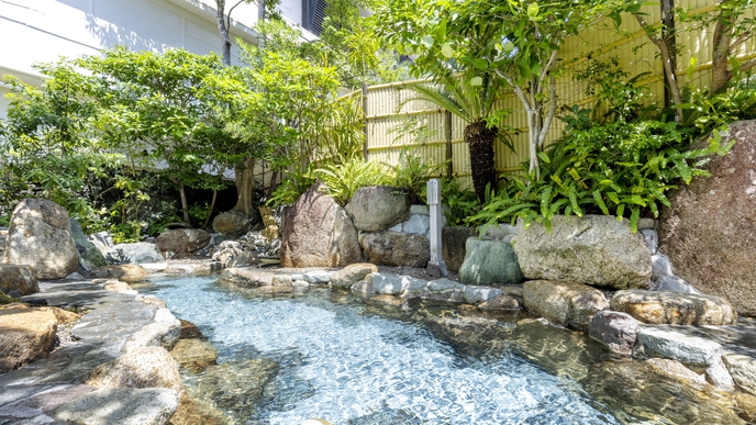 庭園露天風呂 潮騒の湯（男女入替制）