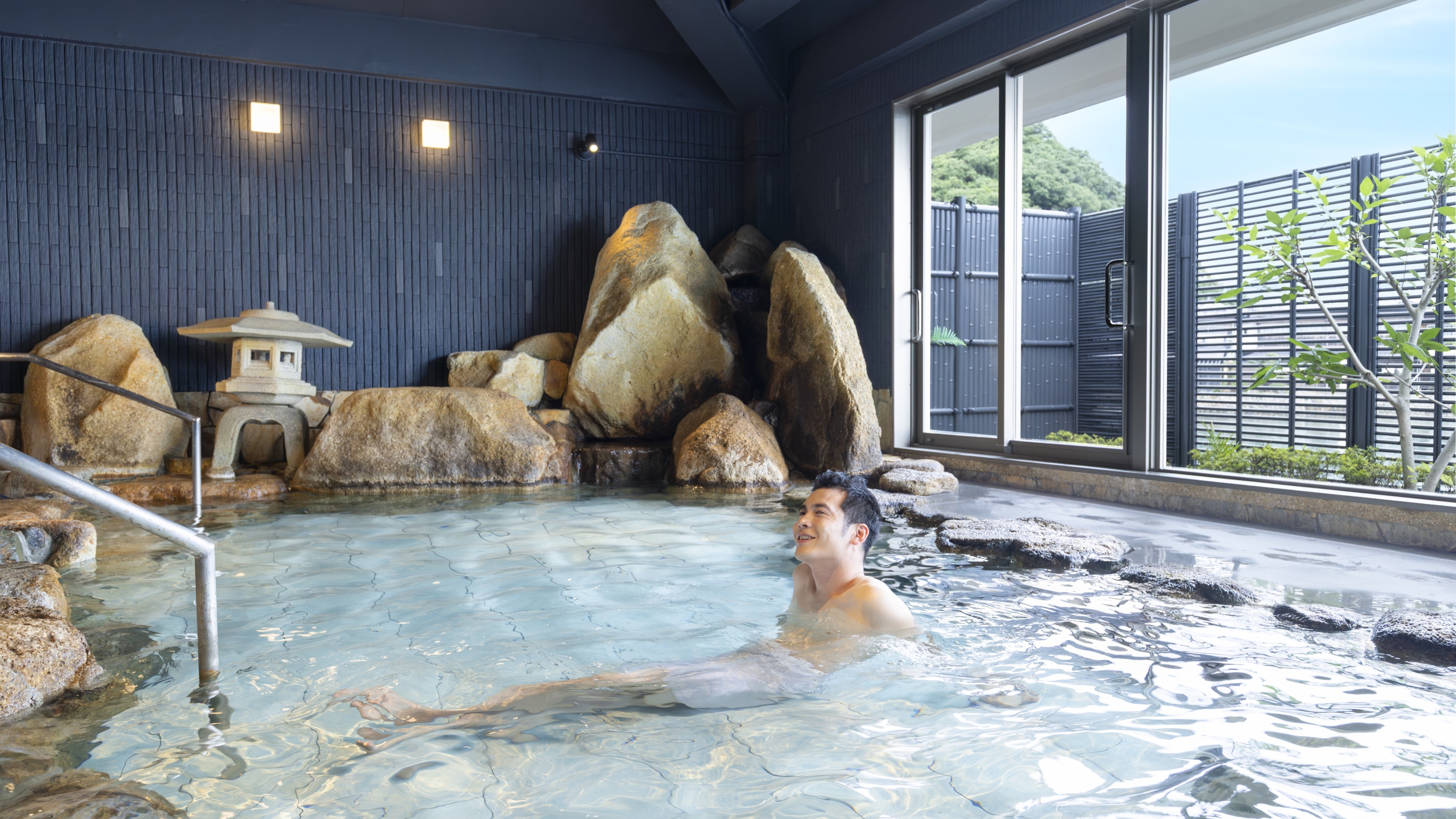 大浴場 三山の湯（男女入替制）