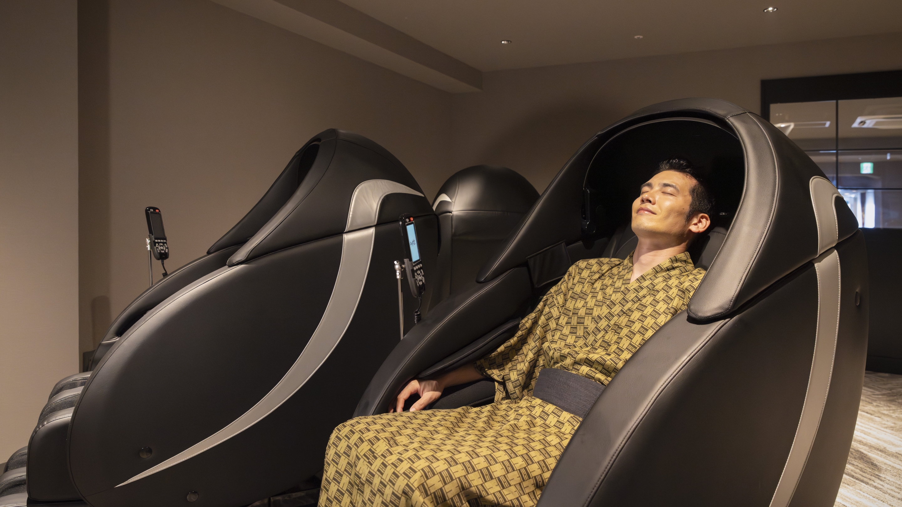 高性能マッサージチェア