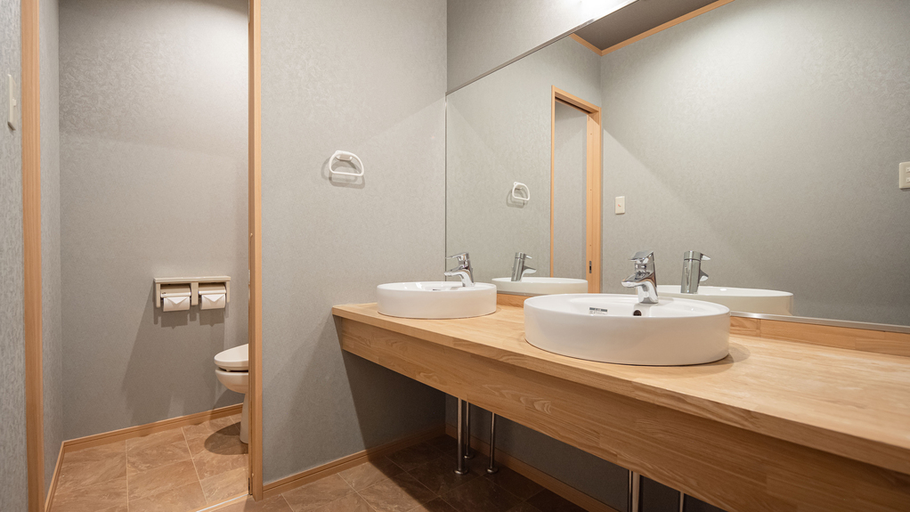 スーペリア和洋室ツイン(プールサイド)　※客室の一例