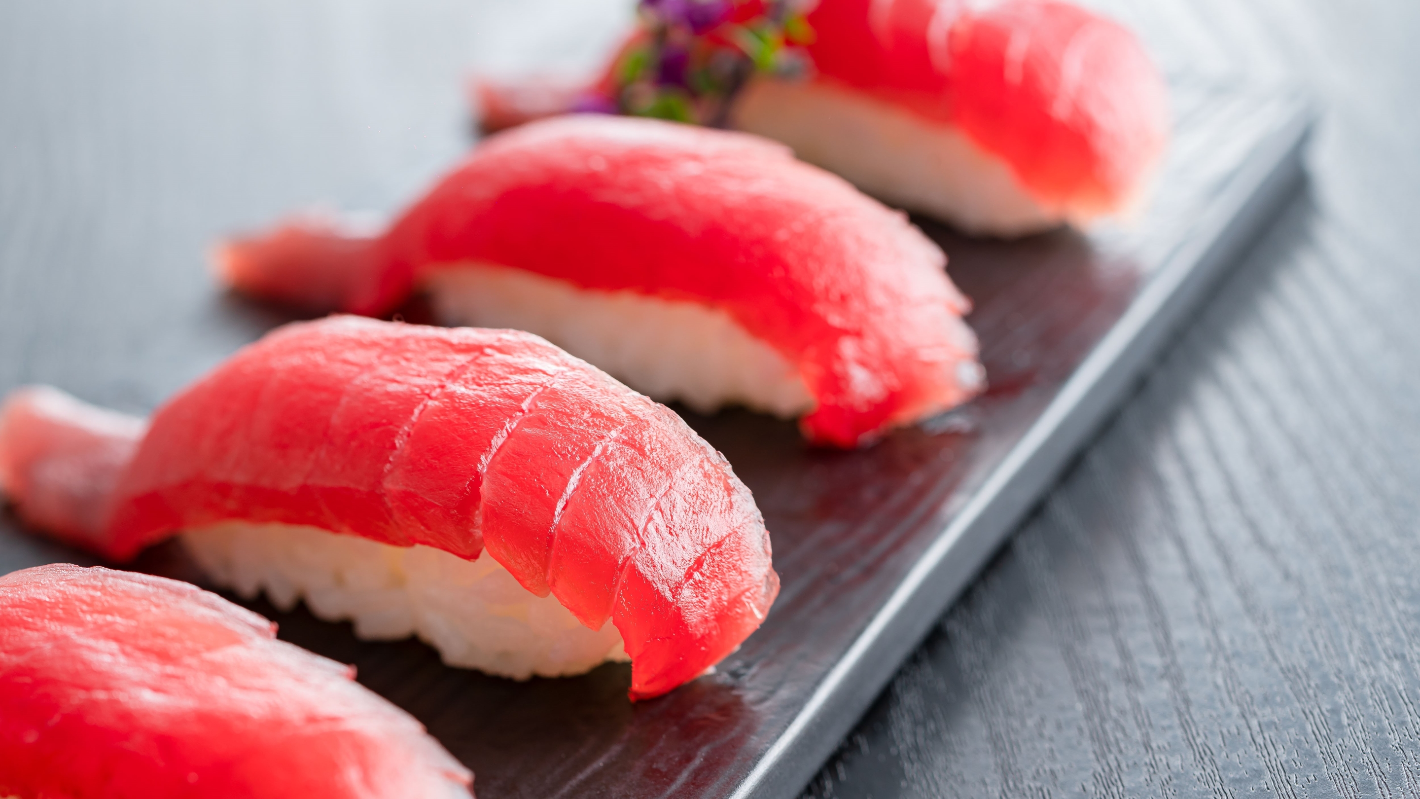 生マグロの握り　※イメージ