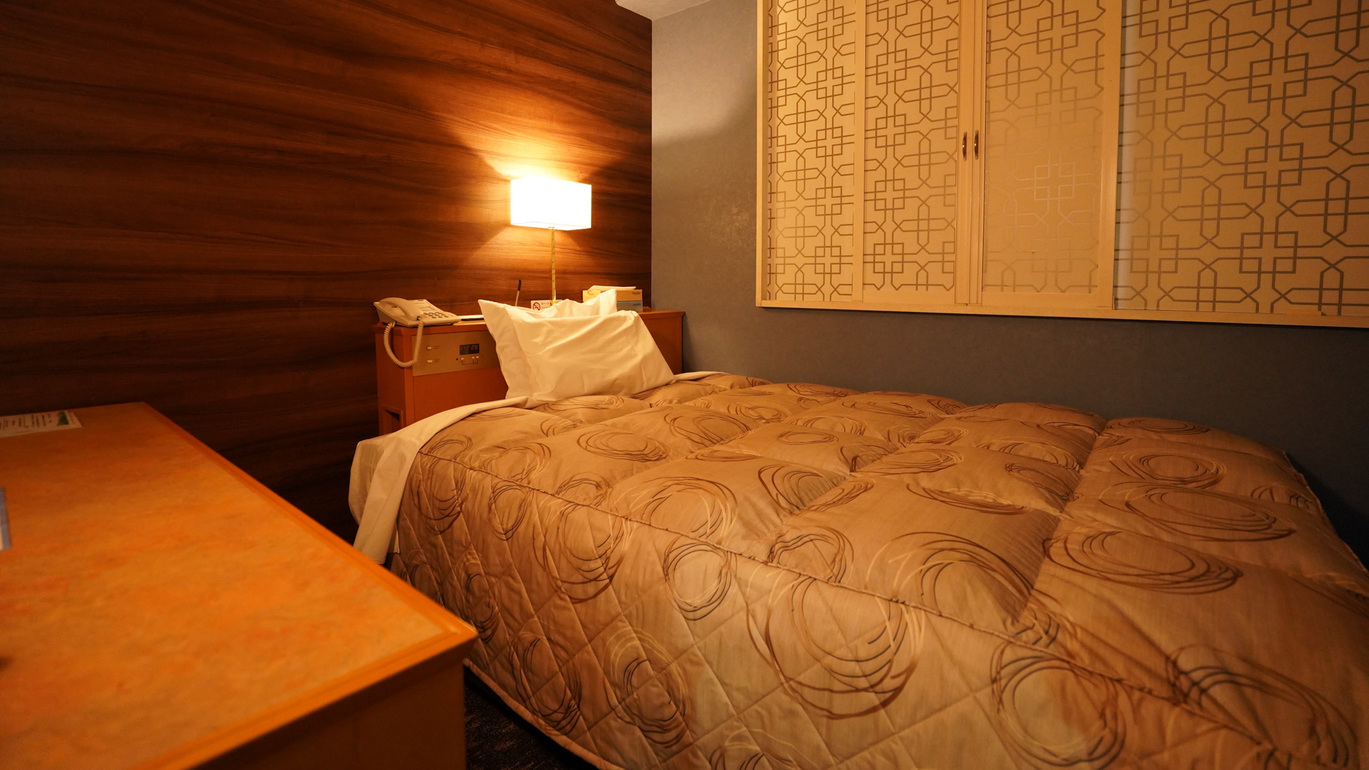 【スタンダードダブル】ベットはゆったりと休めるダブルベット