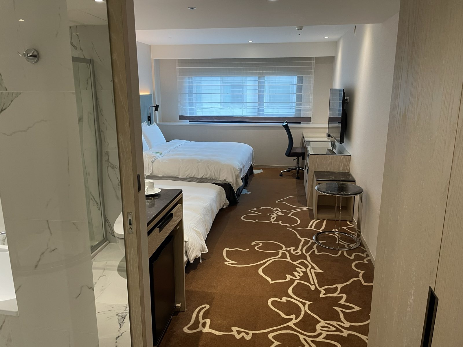 スーペリアフォースルーム