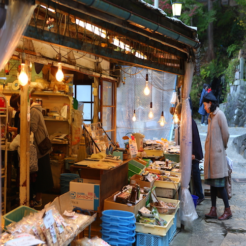 野沢温泉街の風景