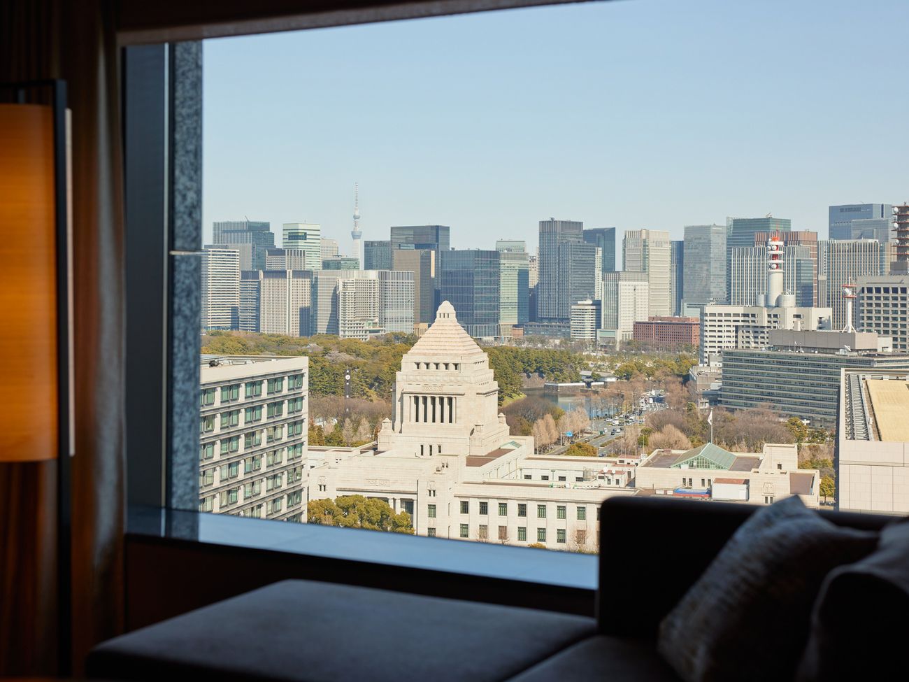 デラックスキングから国会議事堂