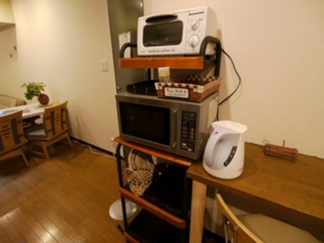 【キッチン家電】　共用でご自由にお使い頂ける家電（電子レンジ、冷蔵庫、トースター、炊飯器など）