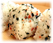 【おにぎり】無料軽朝食のおにぎりは米どころ岩手県水沢江刺産の"ひとめぼれ"。お米を選らんで（つづく）
