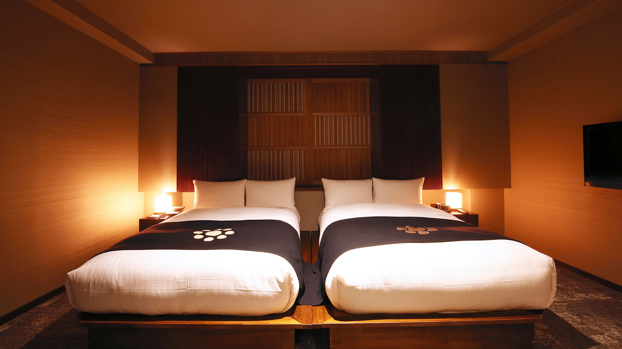 【和洋室】ツイン＋畳小上がり｜33平米｜定員4名