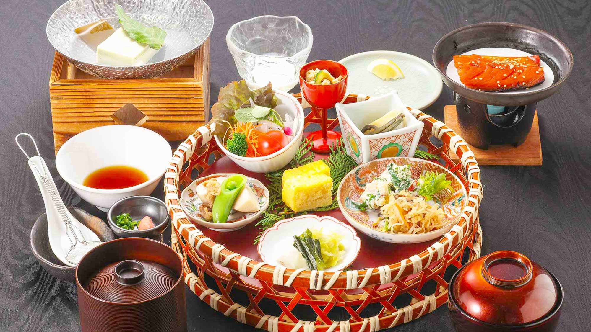 【1泊朝食】こだわりの和朝食と貸切風呂を堪能◆観光やビジネスに最適な朝食付プラン｜水前寺公園入場無料