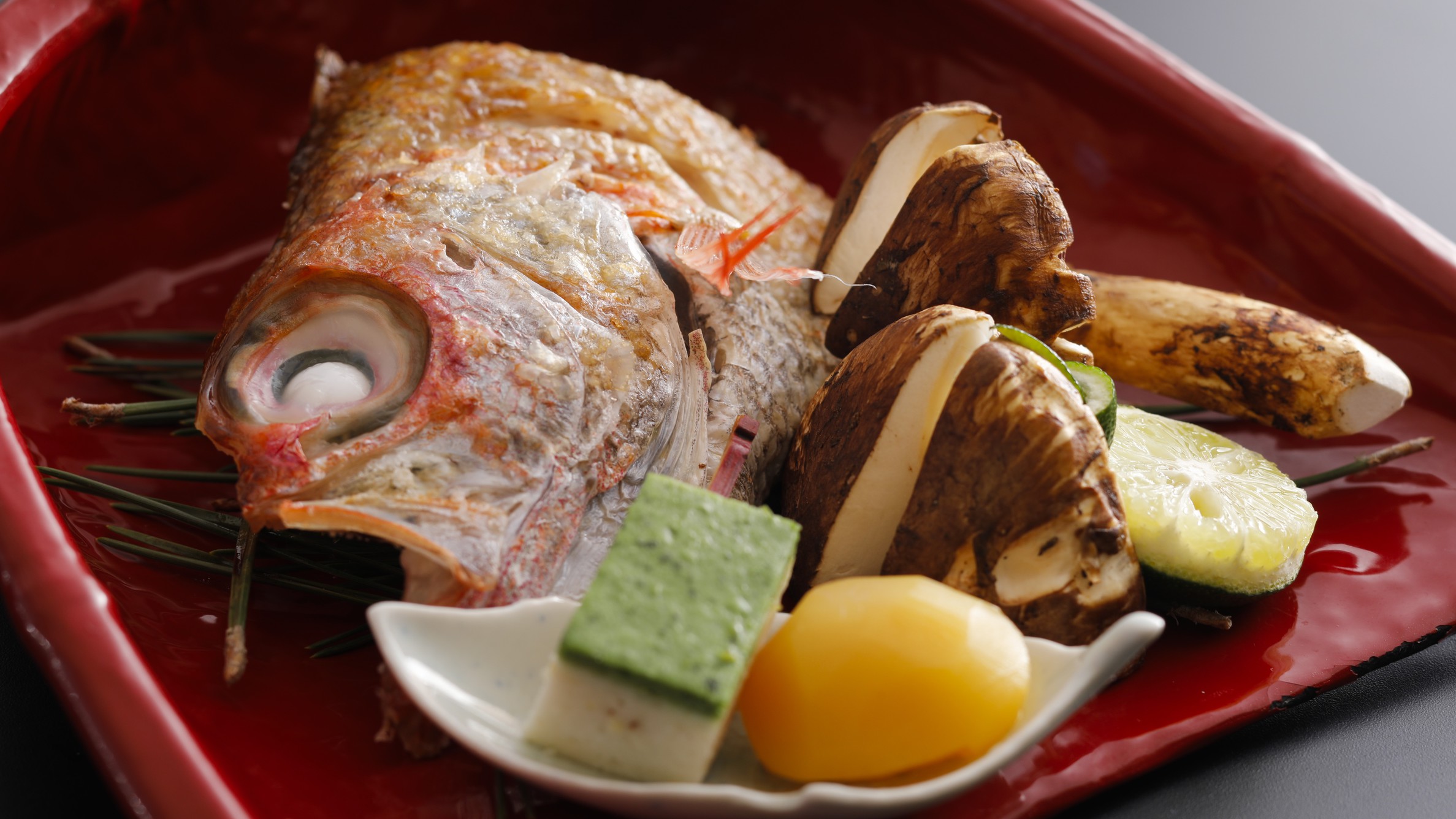 【秋・松茸会席】芳醇な香り！松茸と但馬牛のすき焼きなど◆食欲の秋を彩る「食材の宝庫」丹後の幸を堪能