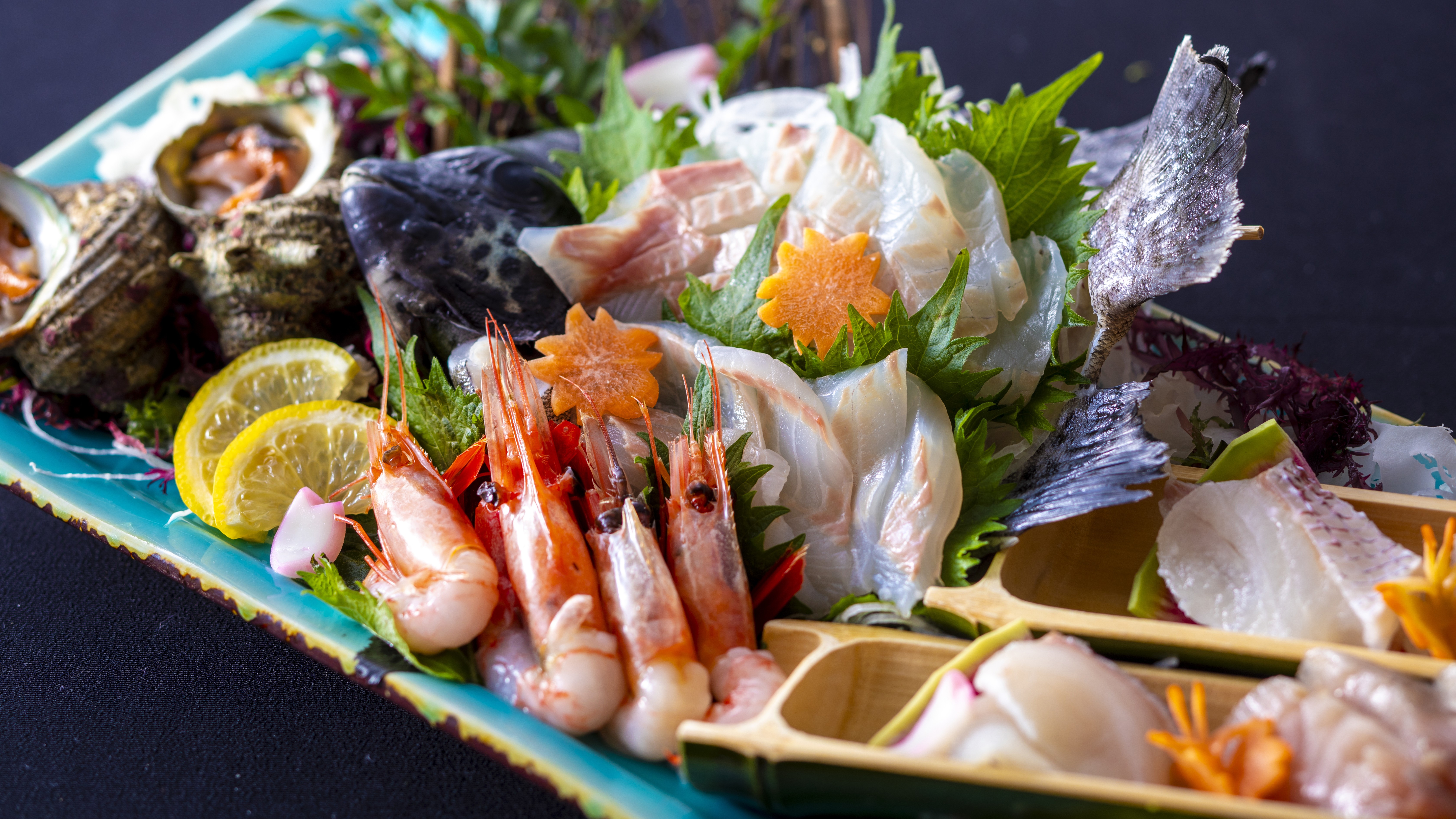 【春のお料理・お造り5種盛り】春の海の恵みを盛り込んだ、彩り豊かなお造り5種盛り。