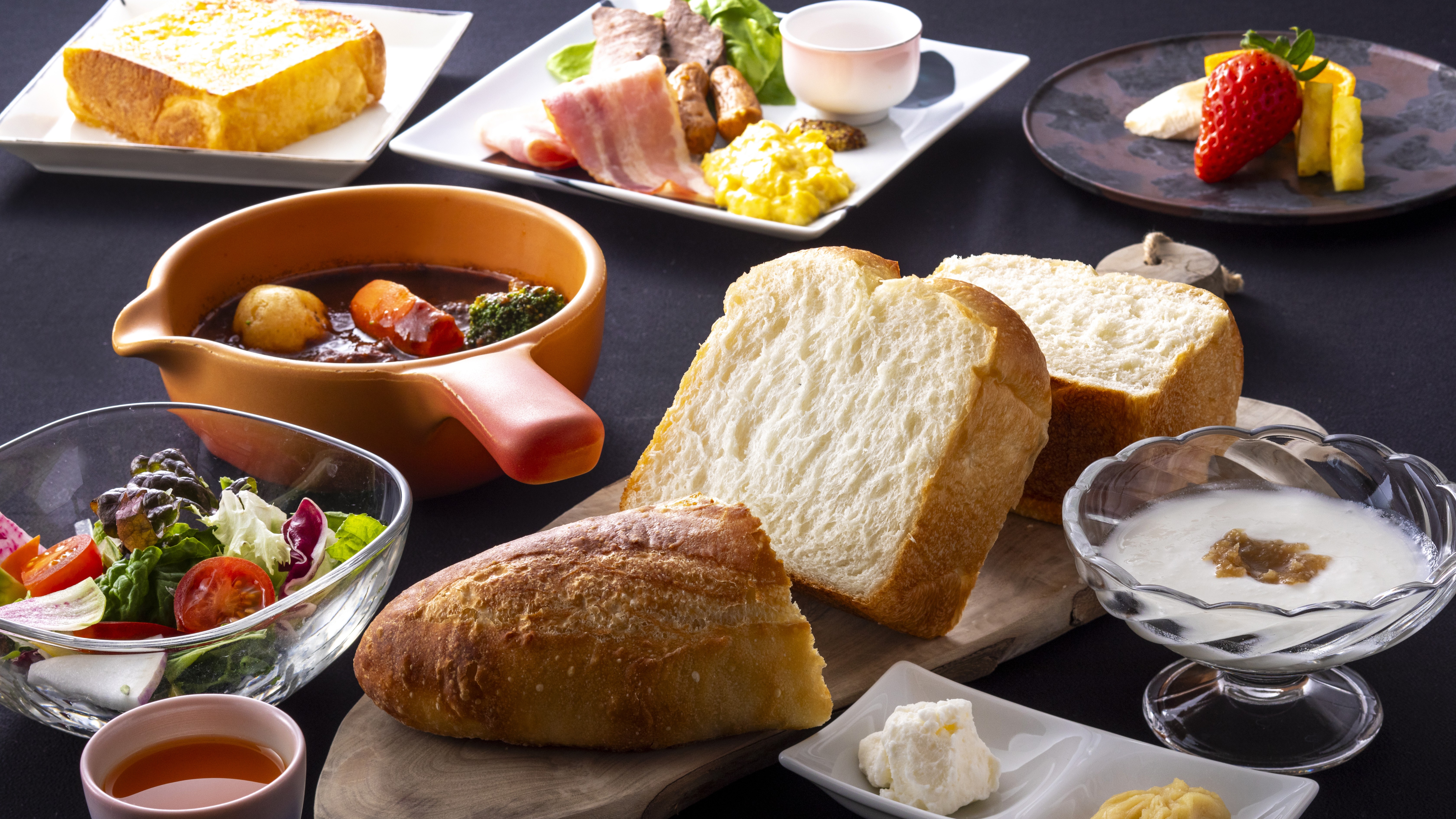 【別湯・洋朝食】Pango Tangoで焼いた「もちもち食パン」を中心としたシーサイド佐竹の洋朝食