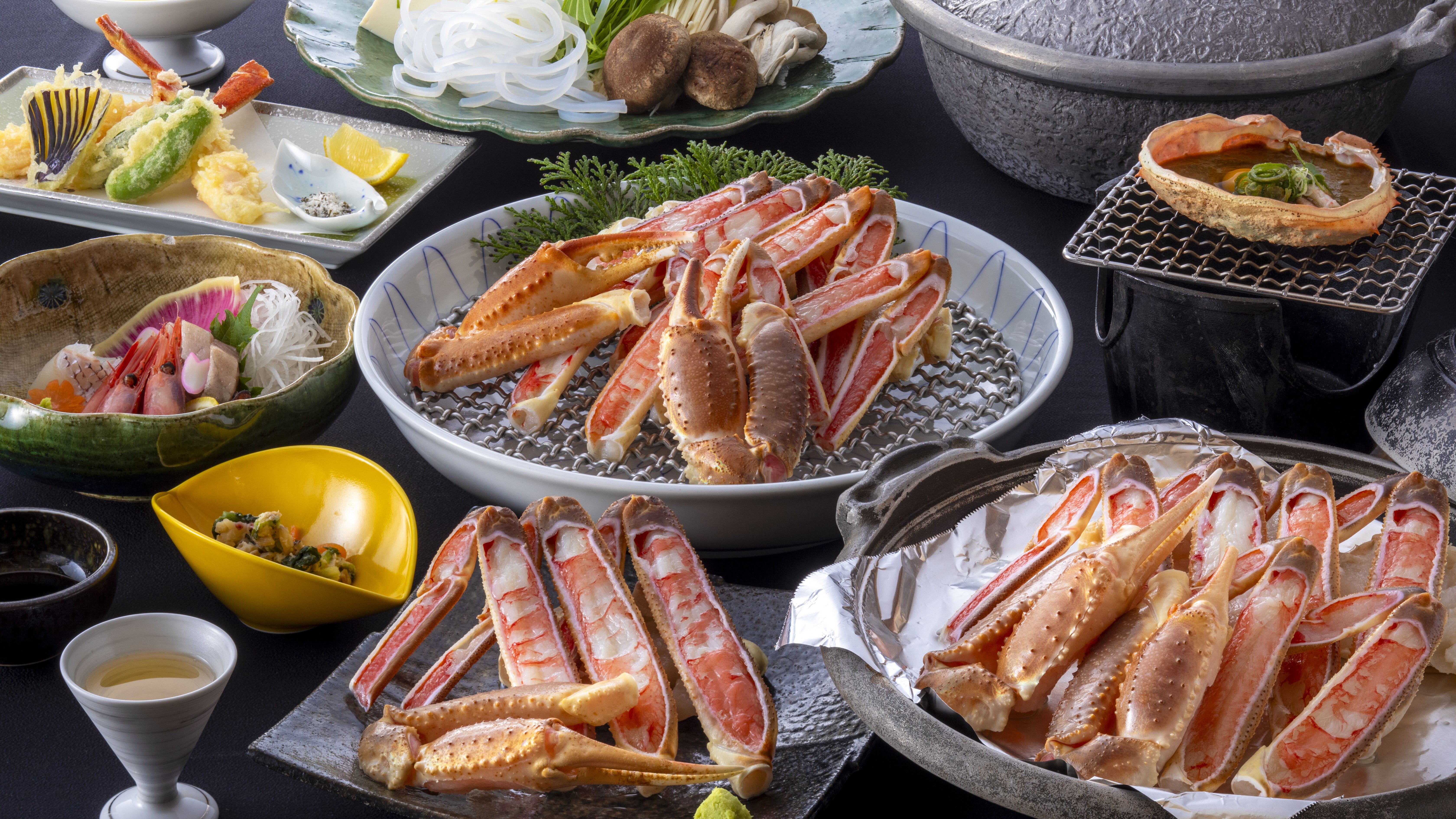 【冬・当館人気No.1】佐竹名物「カニの陶板焼き」を味わう！特大ガニ（約900g/1杯）1.5杯使用