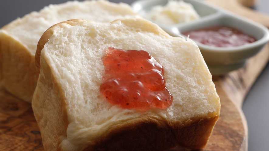 【朝食】Pango Tangoで焼いた「もちもち食パン」