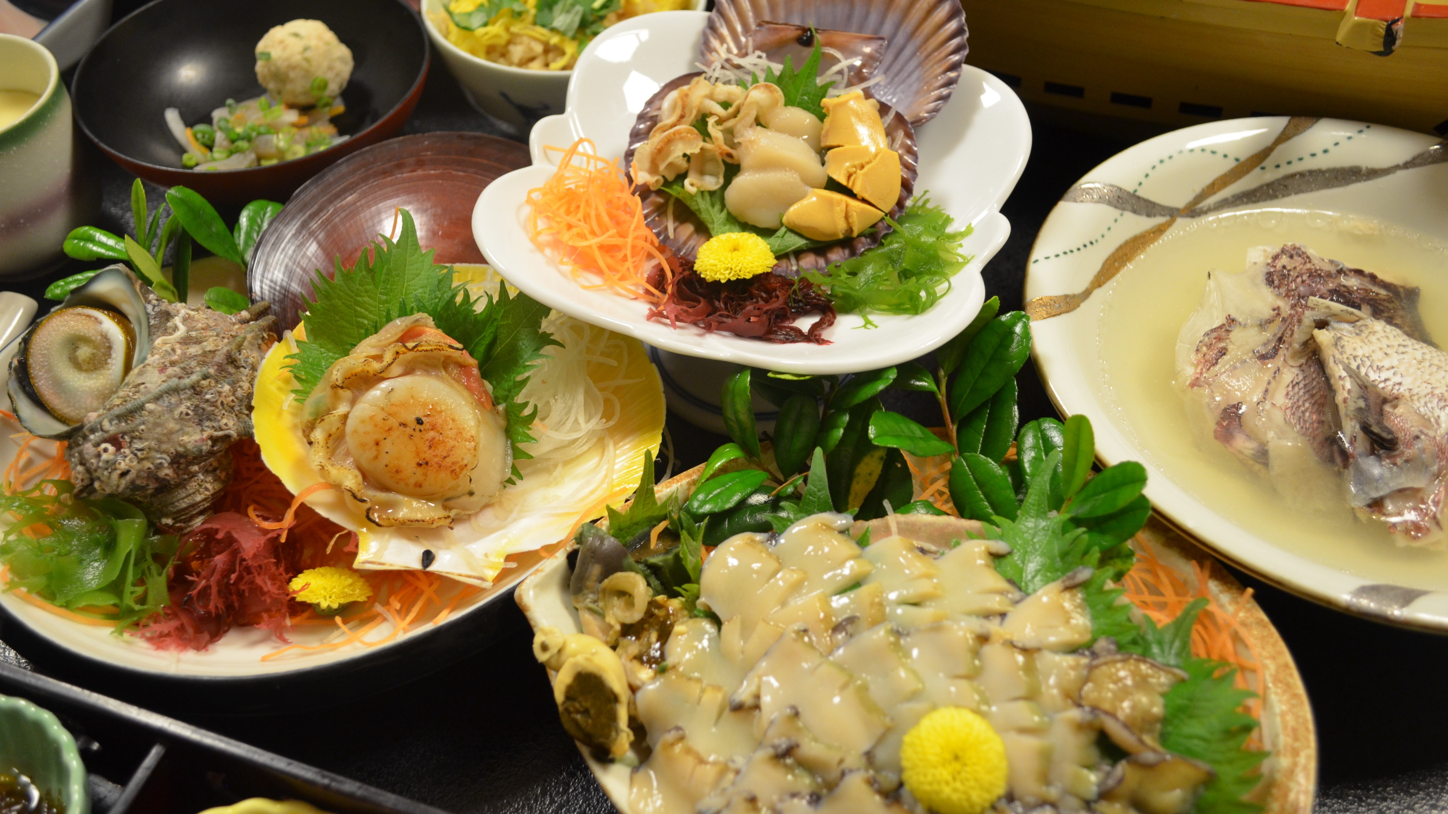 冬のごちそう「ヒラメ」と「アワビ＆貝づくし」