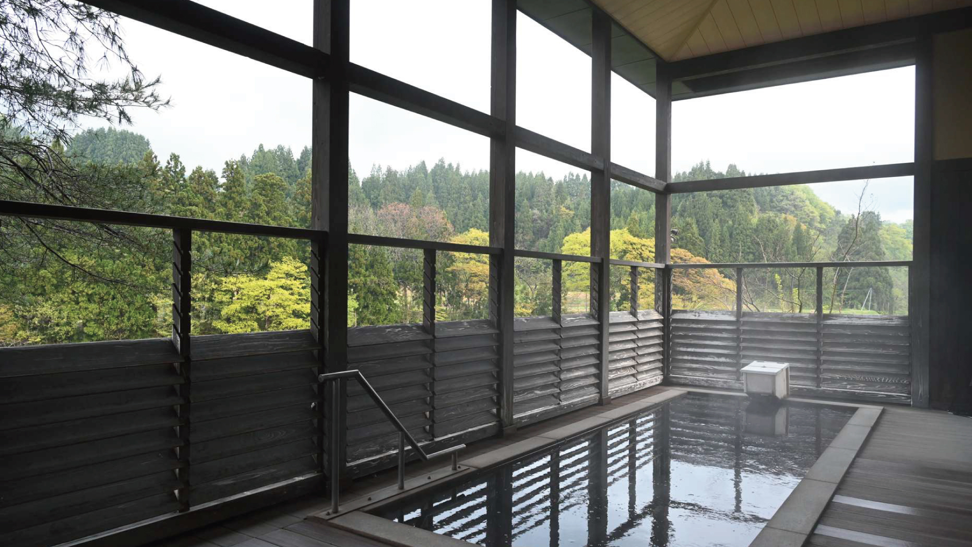 じょんのび温泉「楽寿の湯」/露天風呂