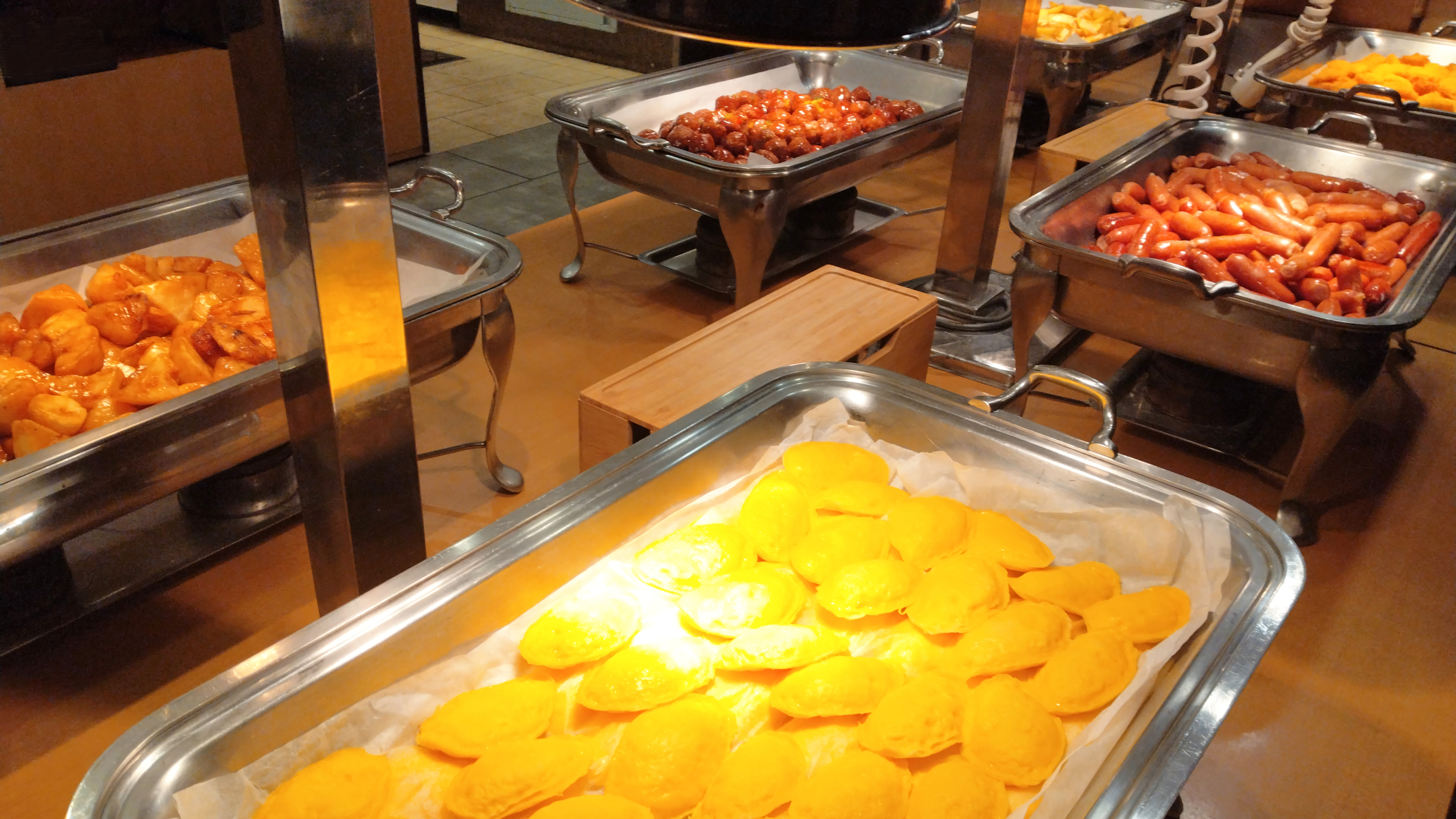 朝食バイキング一例