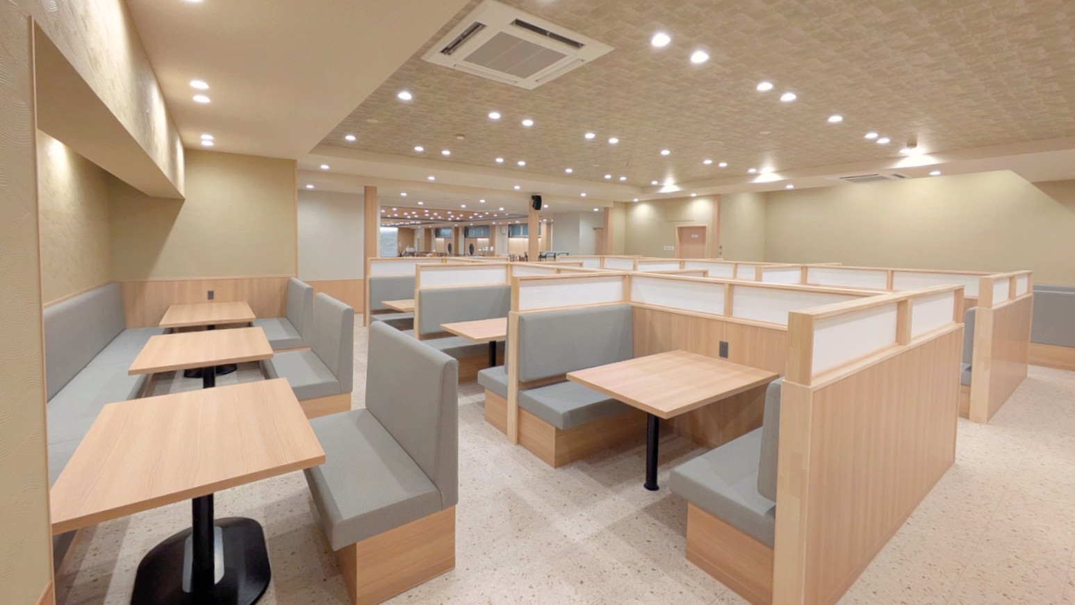 【奥四万湖】カヌー体験×一泊二食バイキングプラン