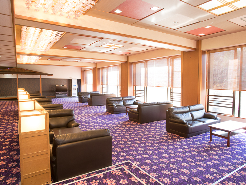 ゆっくり寛ぐ ロビー