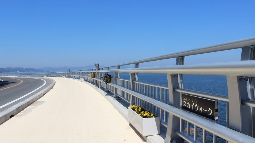 【ホテル周辺】大浜海水浴場から古茂江海岸へと続く海辺の遊歩道「洲本シーサイドスカイウォーク」