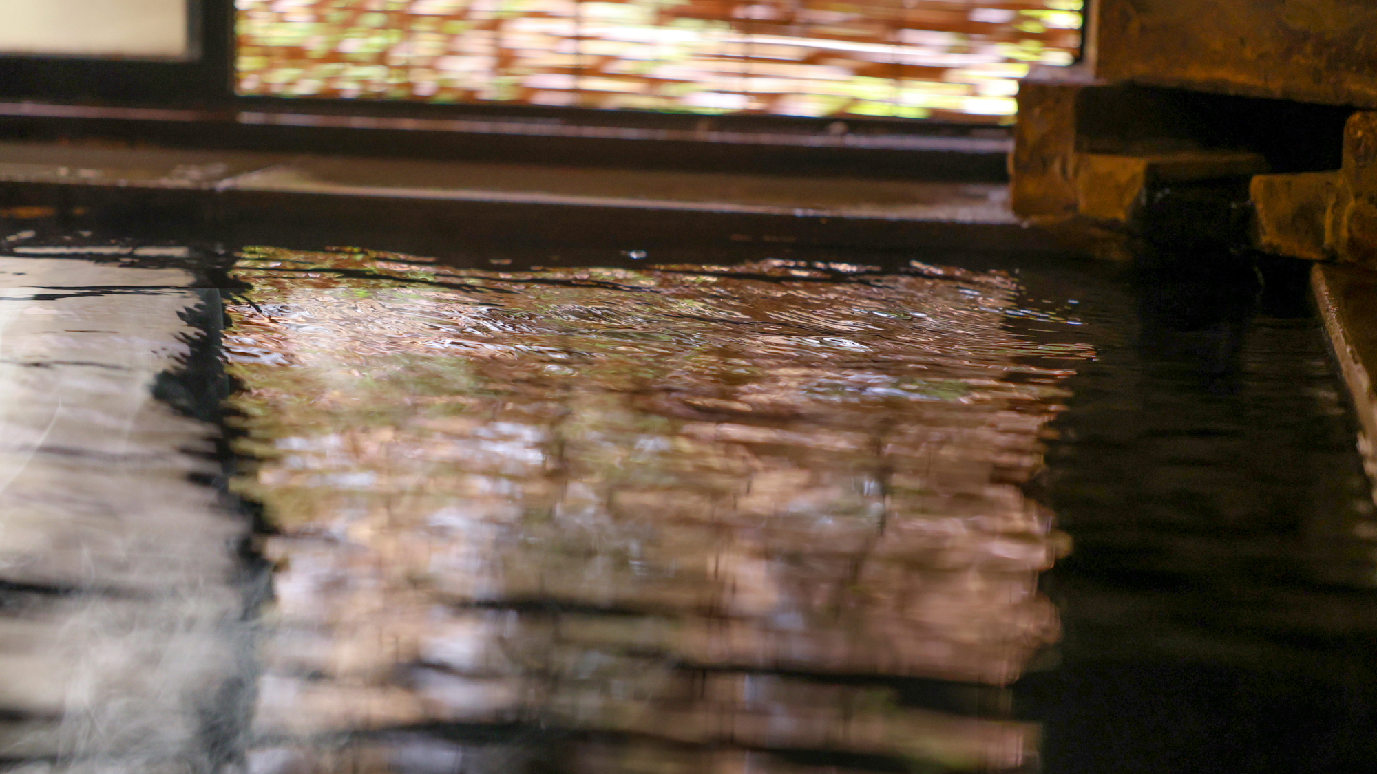 【家族風呂】源泉掛け流しです。