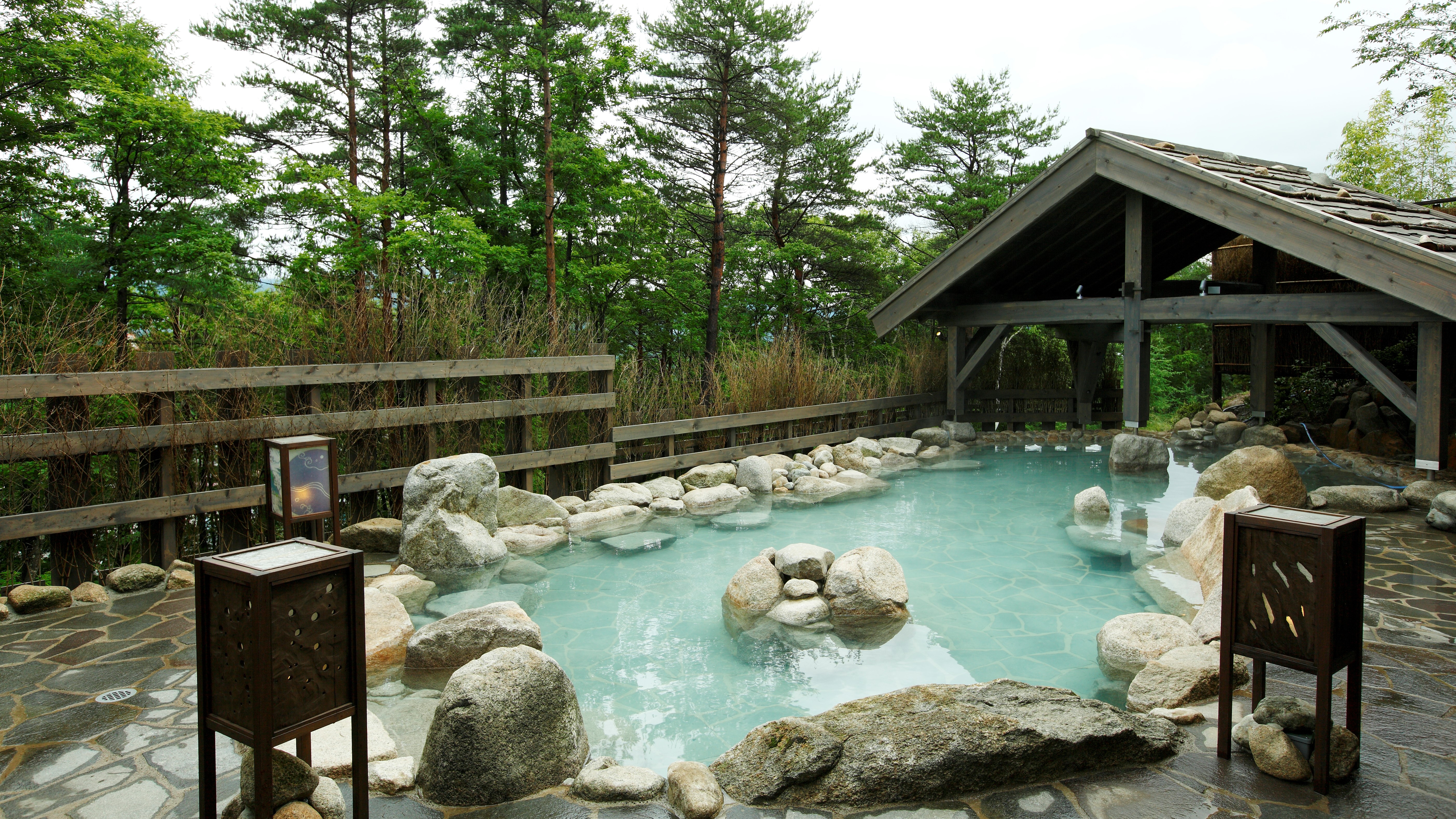 ●大浴場:季の湯(露天風呂)