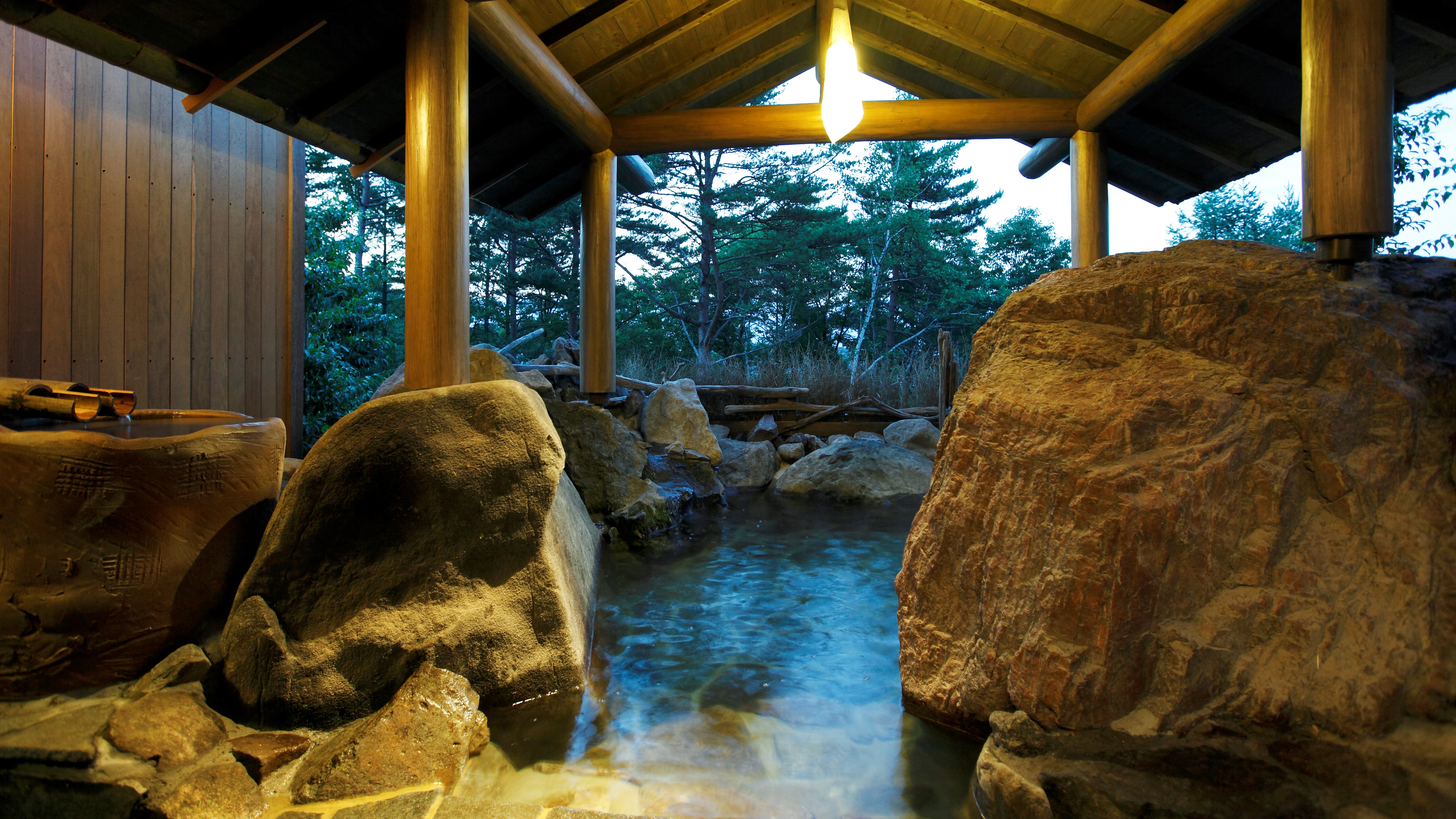 ●無料貸切風呂:岩室