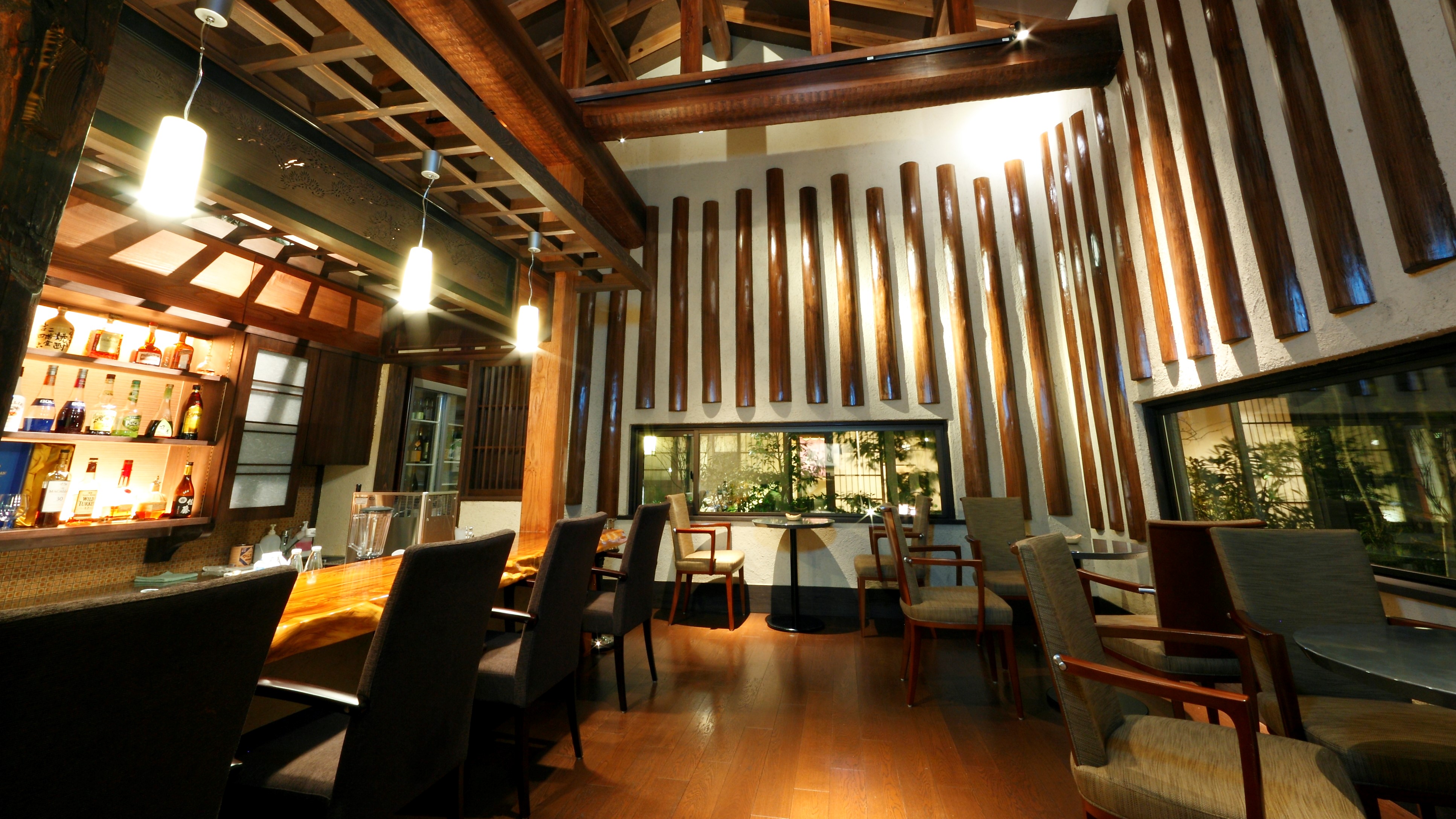 ●施設:酒処「蔵」