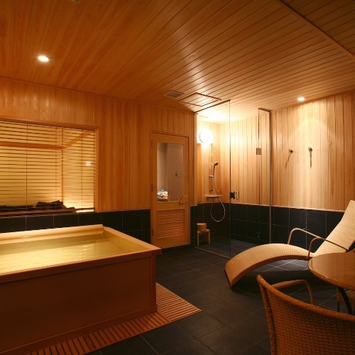 [Phòng khách 90m2 có phòng khách spa]