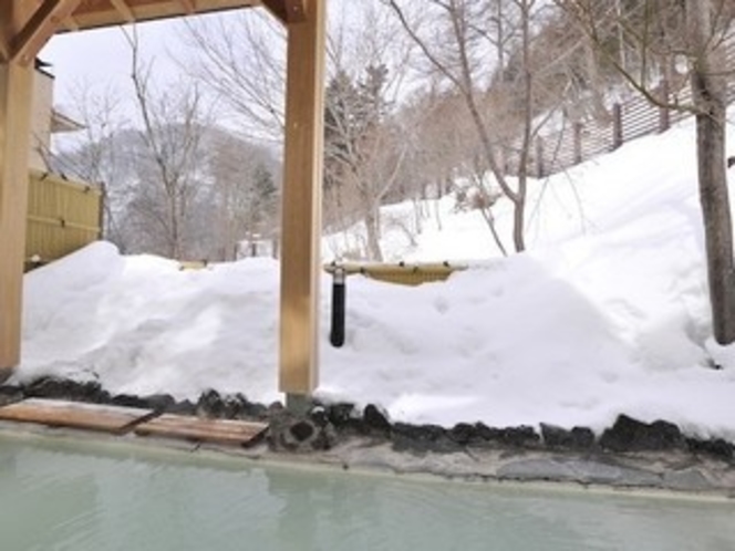 雪見露天風呂