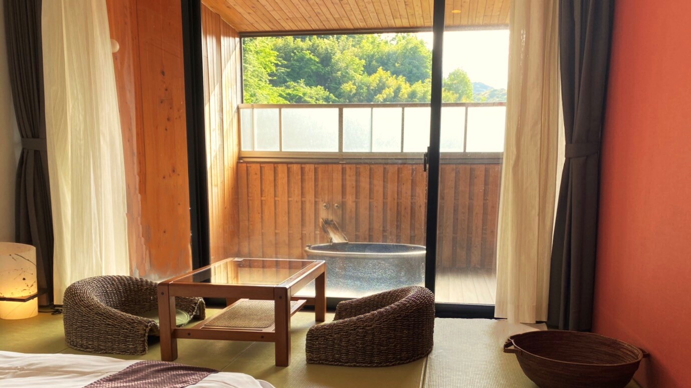 【半露天風呂付きデラックスツイン】