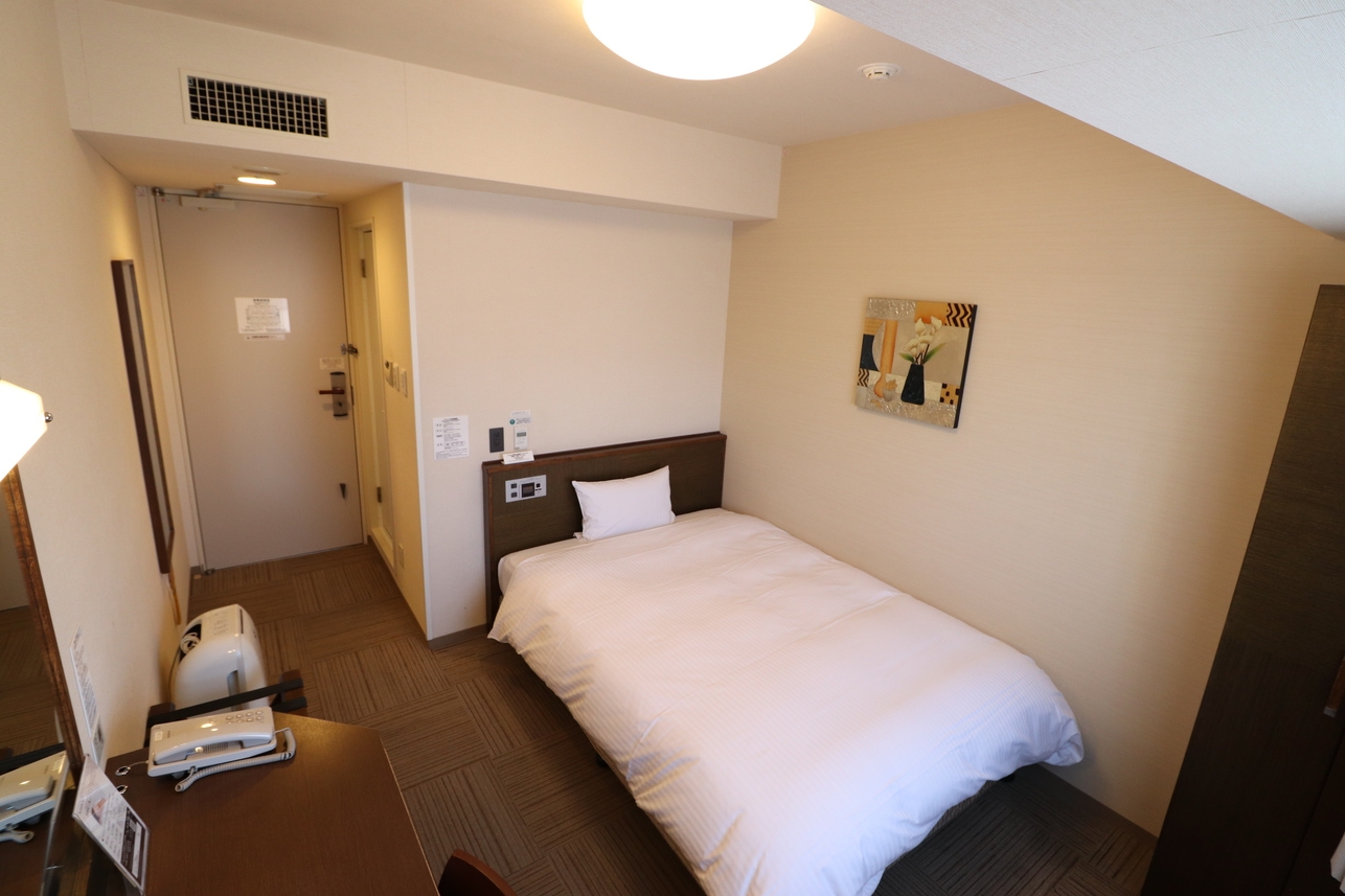 【喫煙】スタンダードシングル◇バイキング朝食無料◇