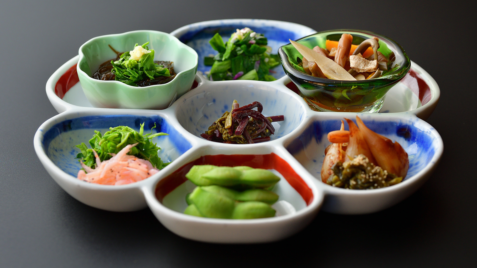 【春菜料理プラン】源泉の湯と山菜料理を堪能する喜久屋のスタンダード 一泊二食