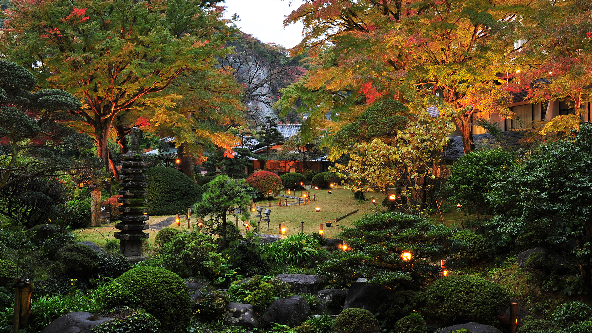 山月園　＜秋＞