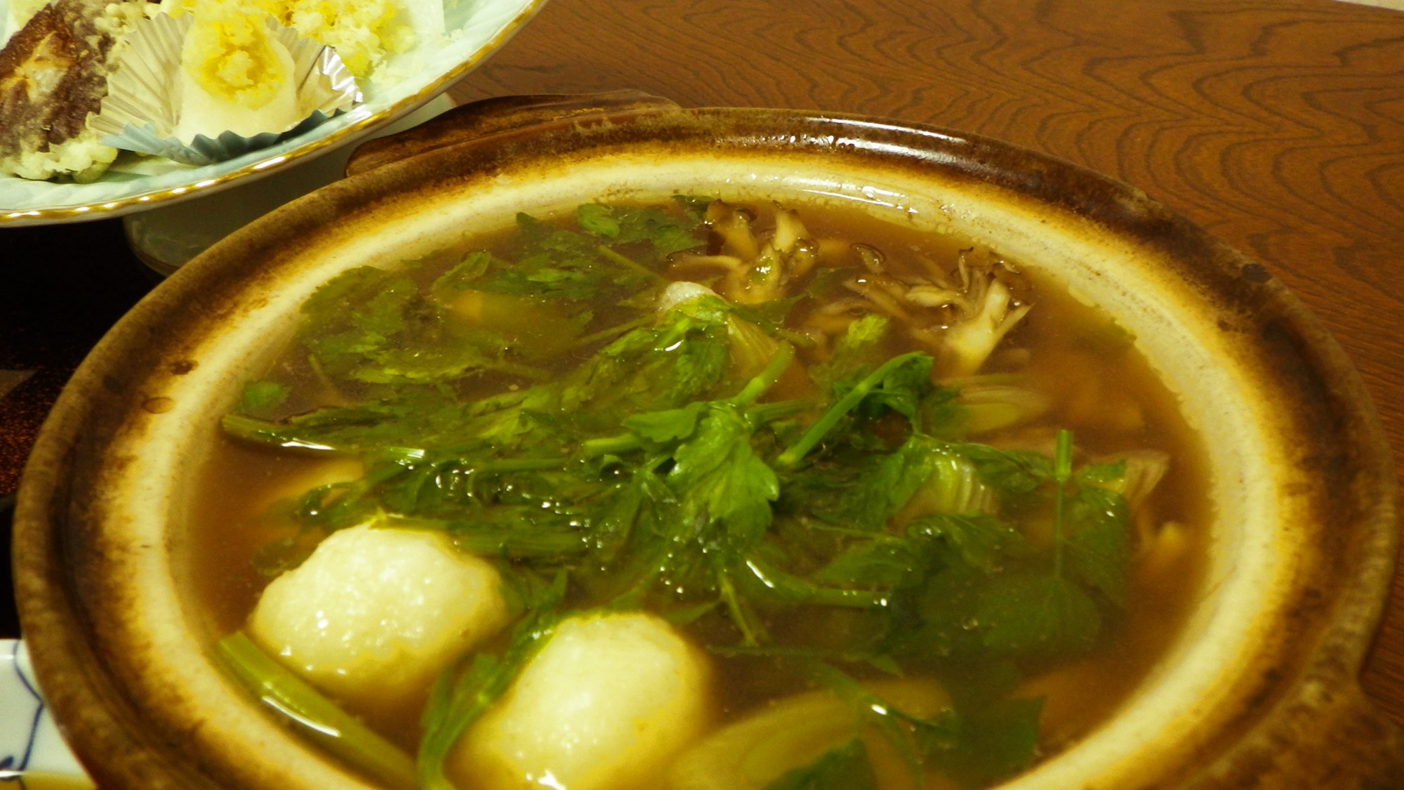 *夕食一例/秋田ならではの郷土料理をお出しすることも。（献立例：だまっこ汁）