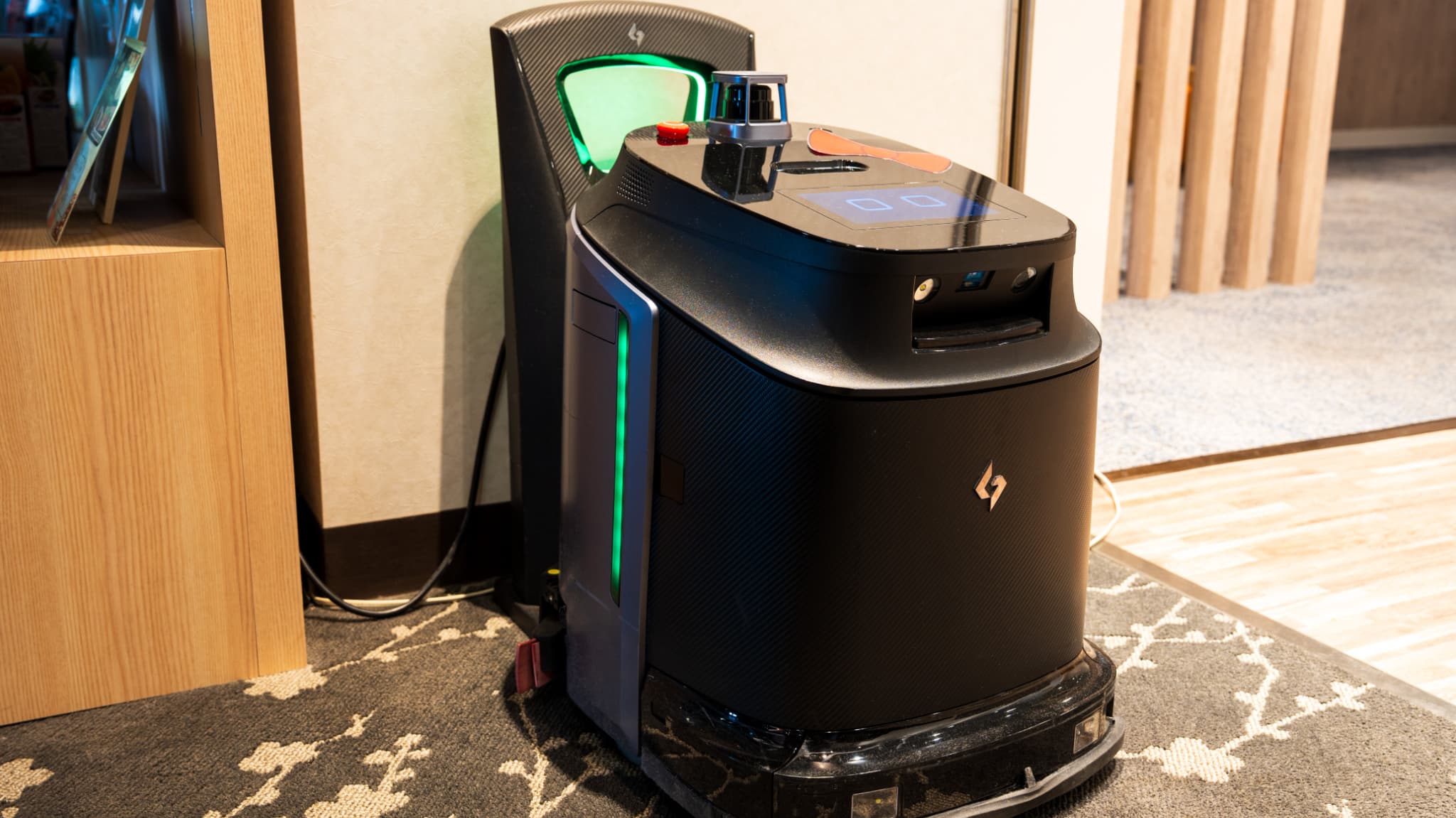 【お掃除ロボット 】