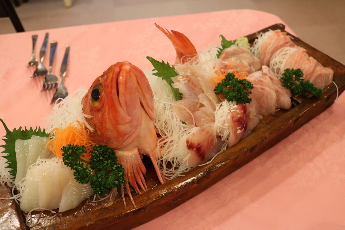 【満足度Ｎｏ１】人気の地魚お刺身付き！肉＆魚料理のＷメインフルコース！【伊豆箱根旅】