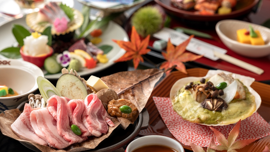 【5％OFF】【楽天スーパーSALE】旬の素材を使った雲仙彩り会席＜1泊2食付＞