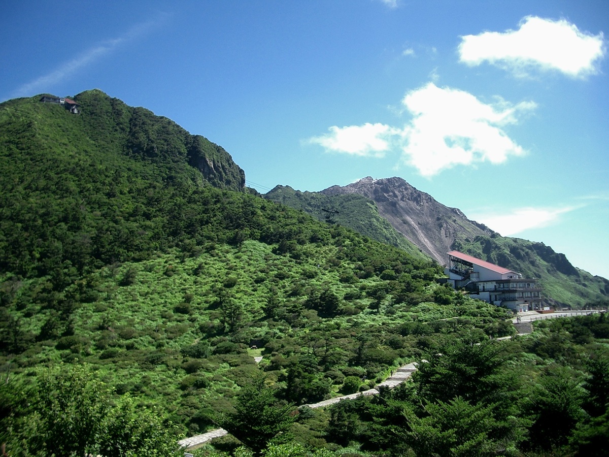 仁田峠と雲仙新緑
