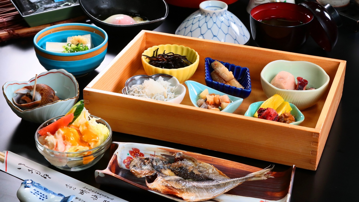 【朝食付】気ままな島旅‥和モダンの館内で寛ぐ島時間♪【名鉄海上観光船10％割引】