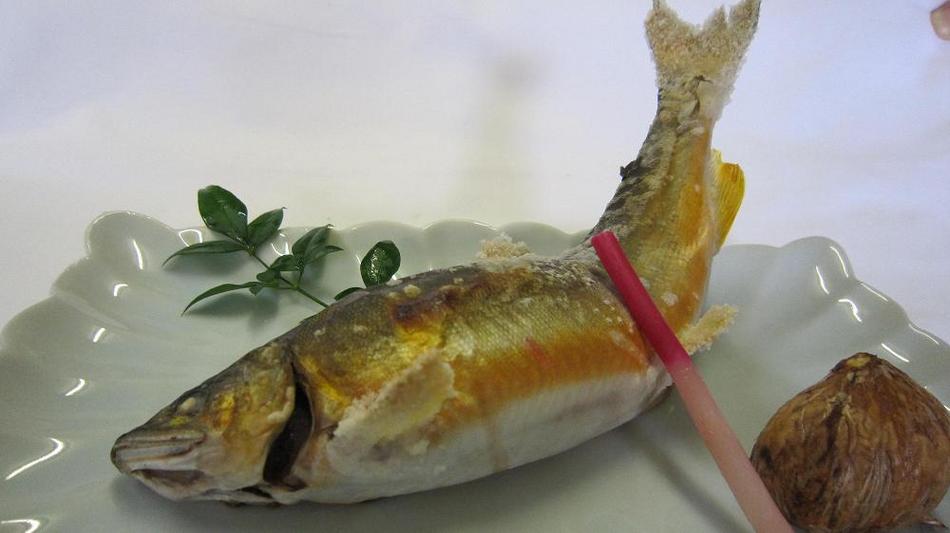 Ikan manis dengan telur