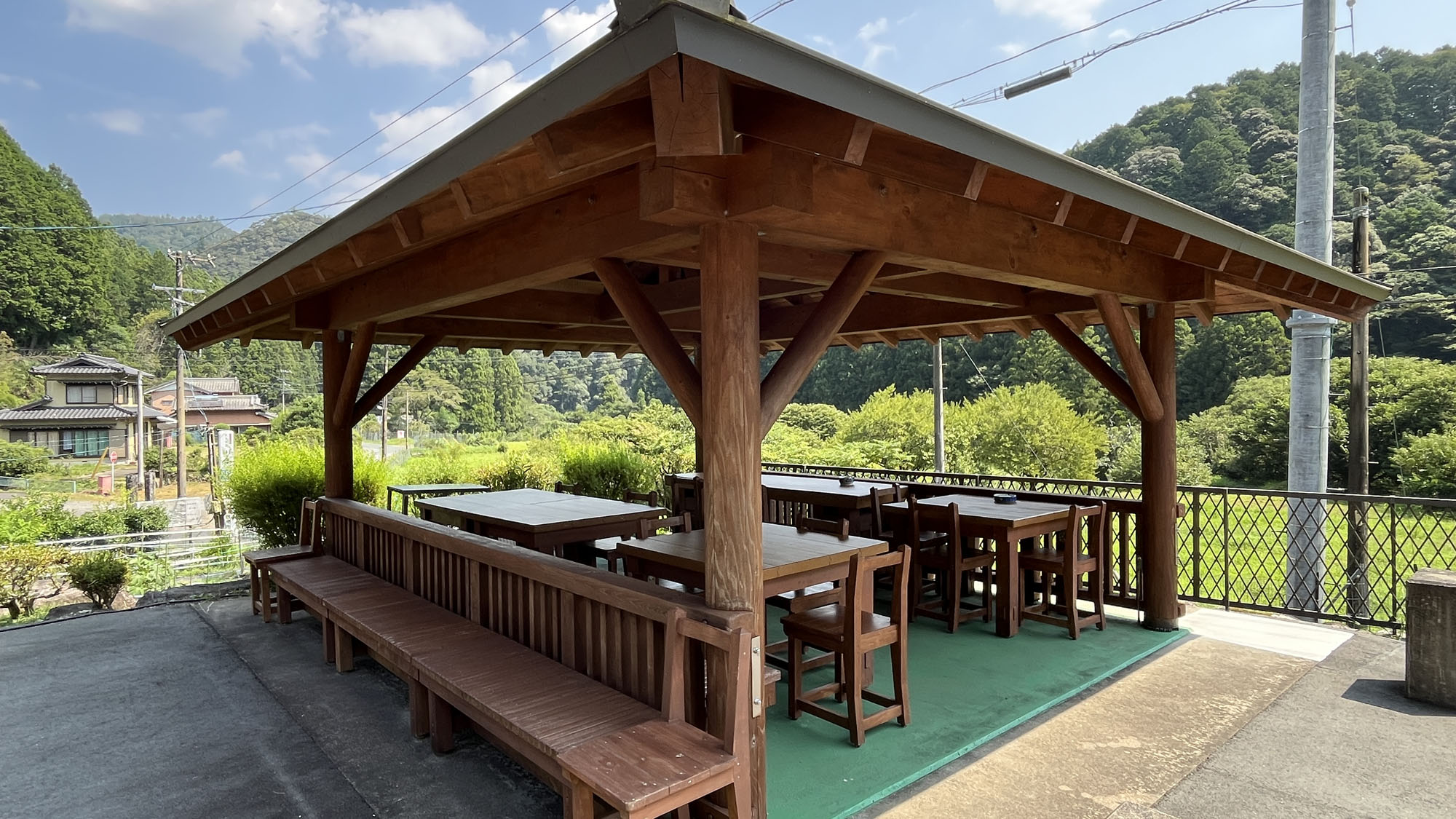 【施設】当館の敷地内にある東屋*