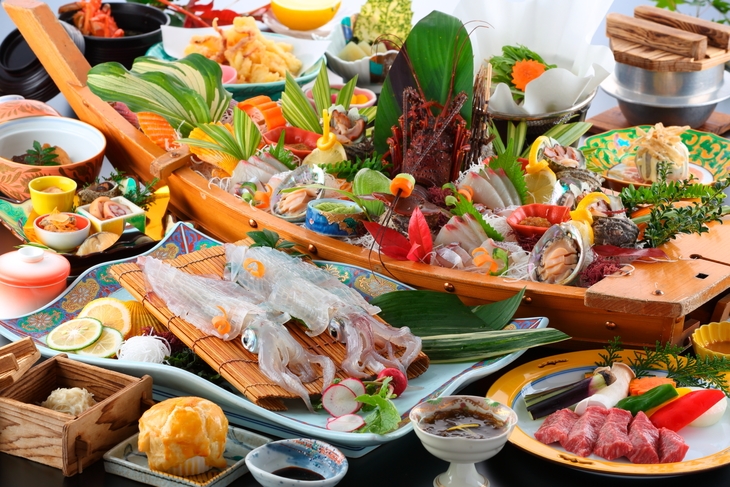 お夕食はお部屋食！◆一番人気◆呼子活イカと玄海産魚船盛と佐賀牛の贅沢プラン