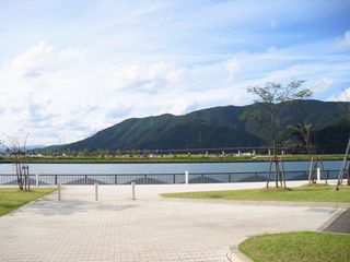 大島半島と青戸大橋