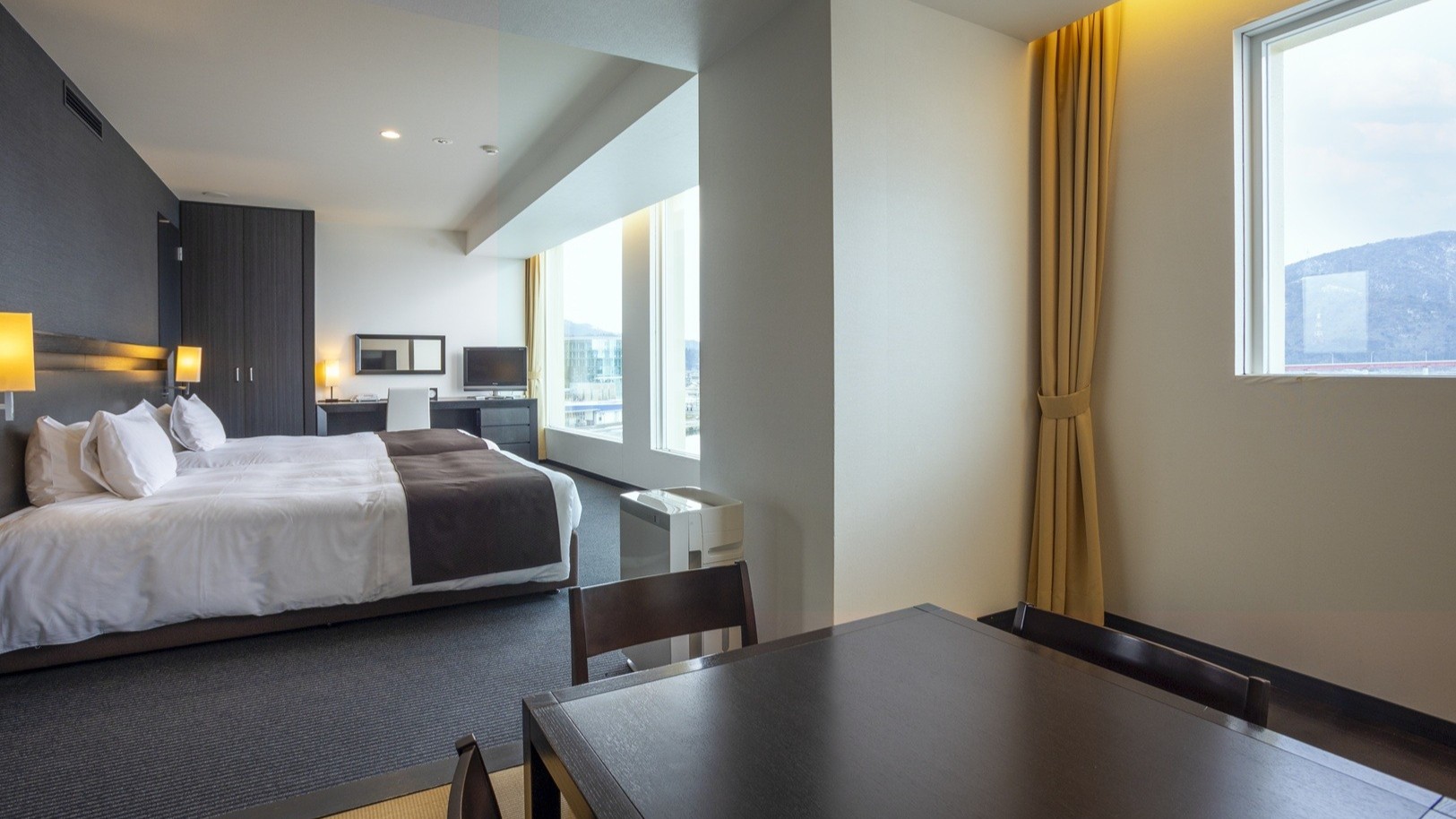 【オーシャンリゾートホテル&スパ うみんぴあ】波音の和洋室